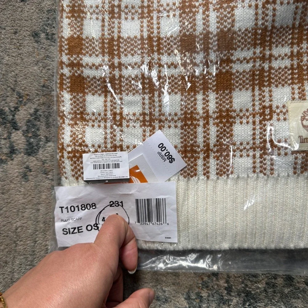 Timberland Buffalo Plaid Scarf Unisex OS Wheat White Knit Check T101808‎